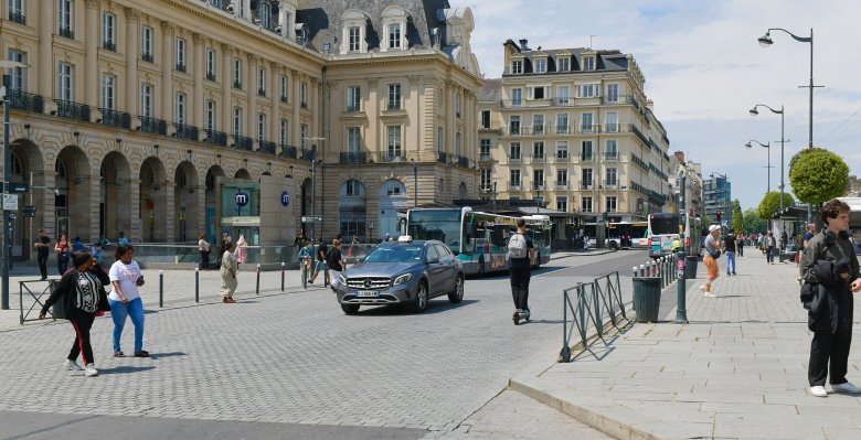 image 2023_Rennes_rue_apaisee_jour2_152.jpg (1.8MB)